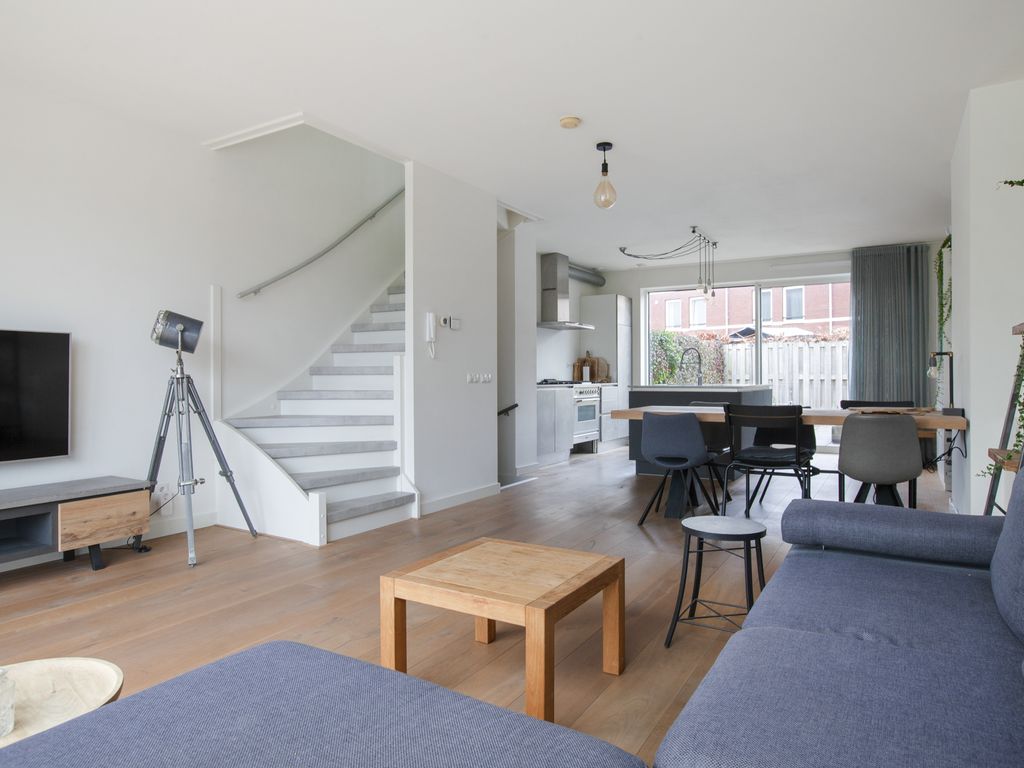 Defensie-eiland 9, WOERDEN