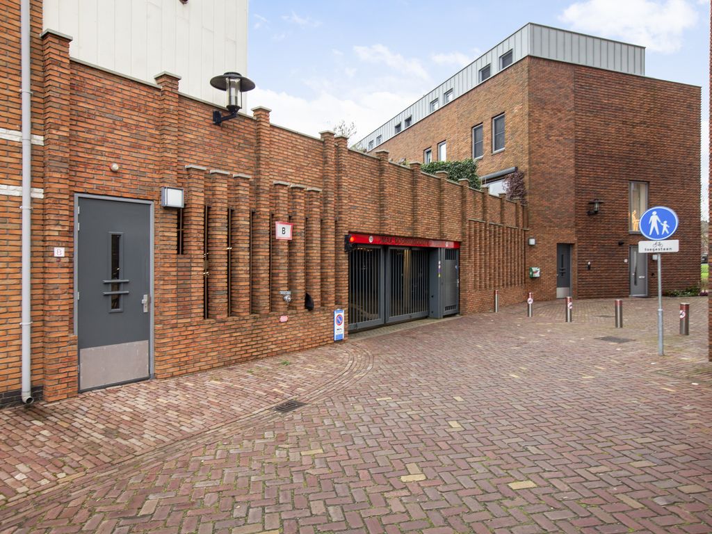 Defensie-eiland 9, WOERDEN