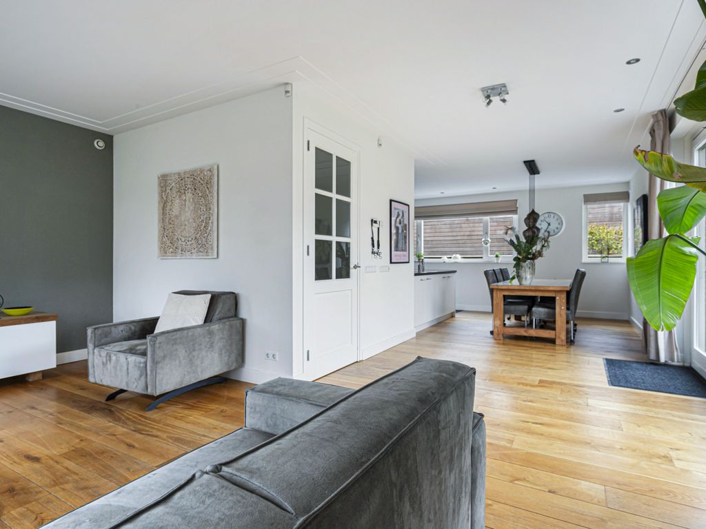 Julianastraat 25a, MOERKAPELLE