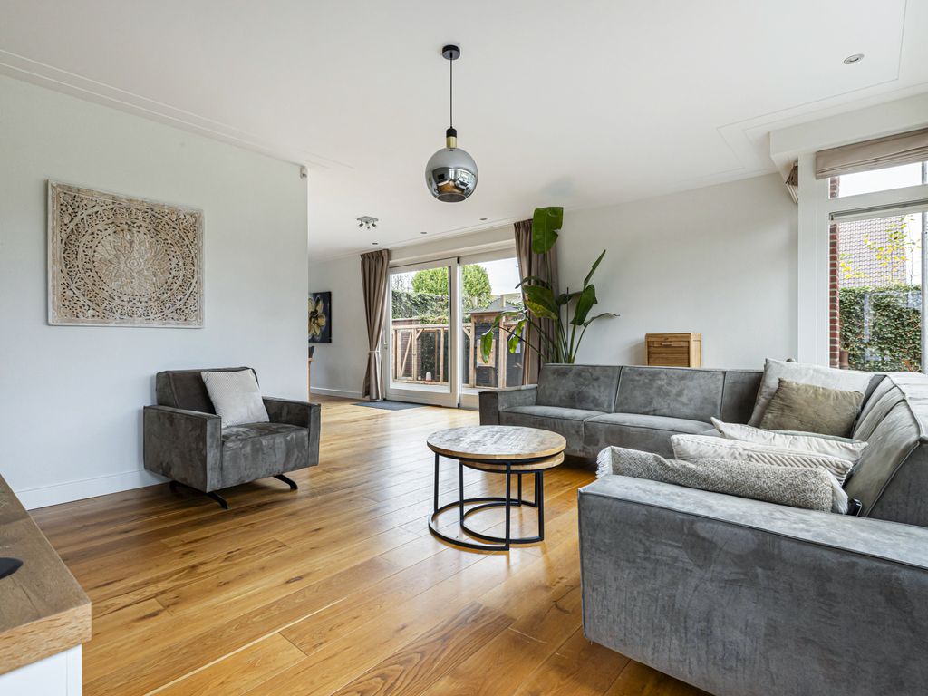 Julianastraat 25a, MOERKAPELLE