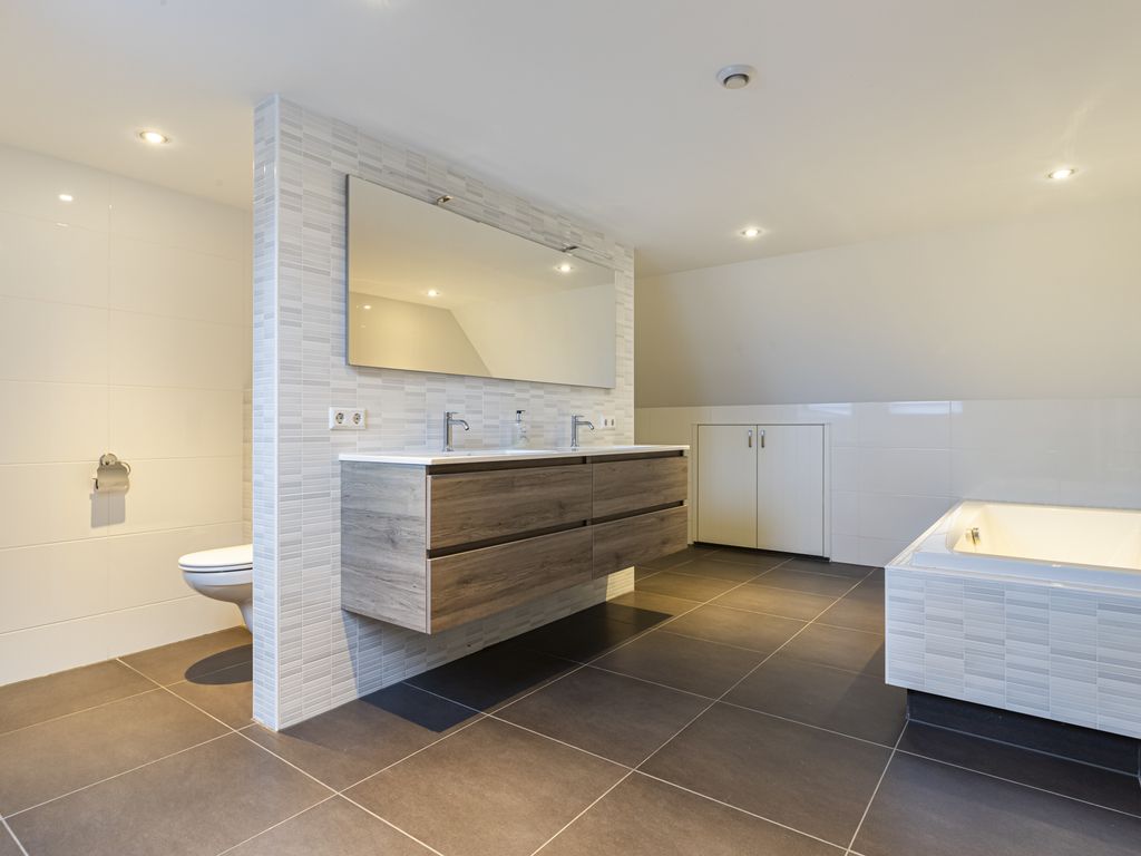 Julianastraat 25a, MOERKAPELLE