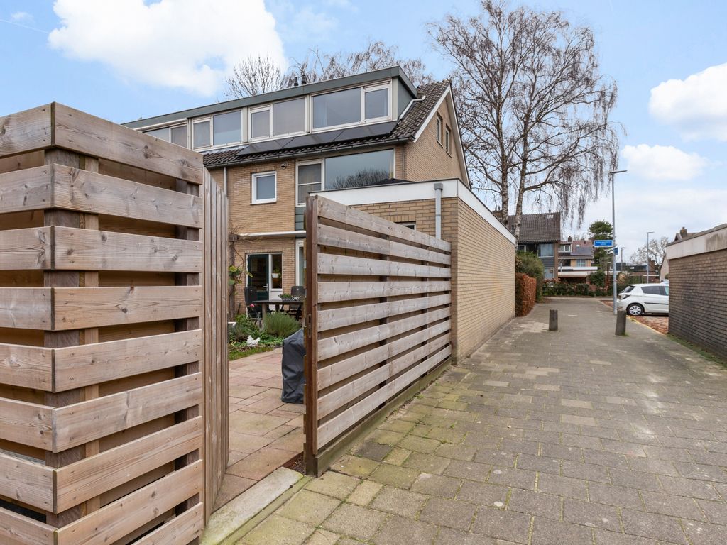 Schermerhorn-lanen 33, WOERDEN