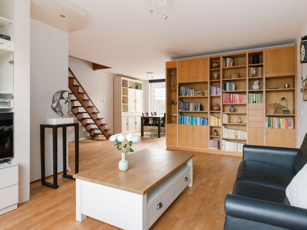 Ribeslaan 7, WOERDEN