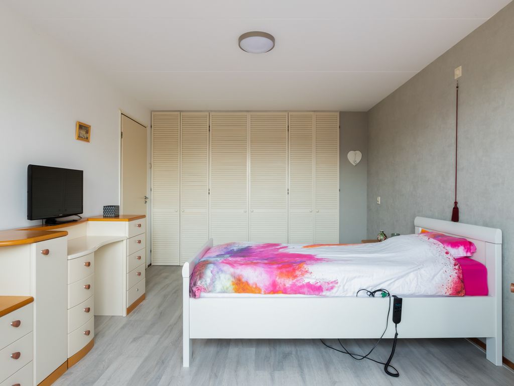 Ribeslaan 7, WOERDEN