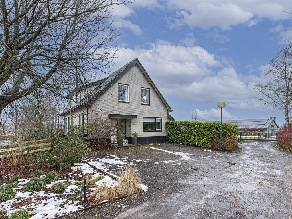 Van Teylingenweg 179, KAMERIK