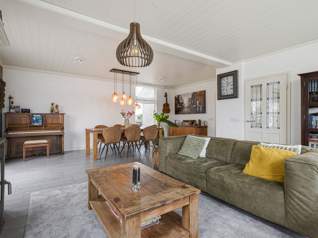 Van Teylingenweg 179, KAMERIK