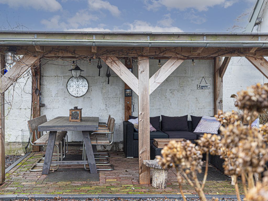 Van Teylingenweg 179, KAMERIK