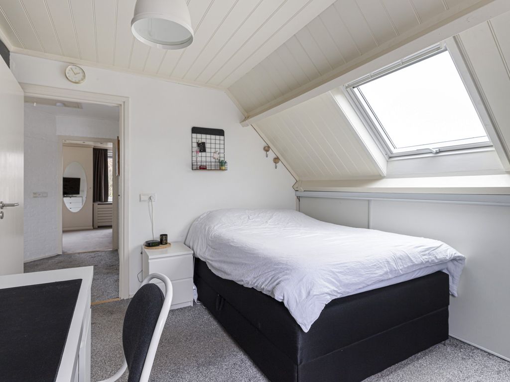 Van Teylingenweg 179, KAMERIK