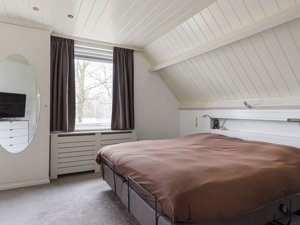 Van Teylingenweg 179, KAMERIK