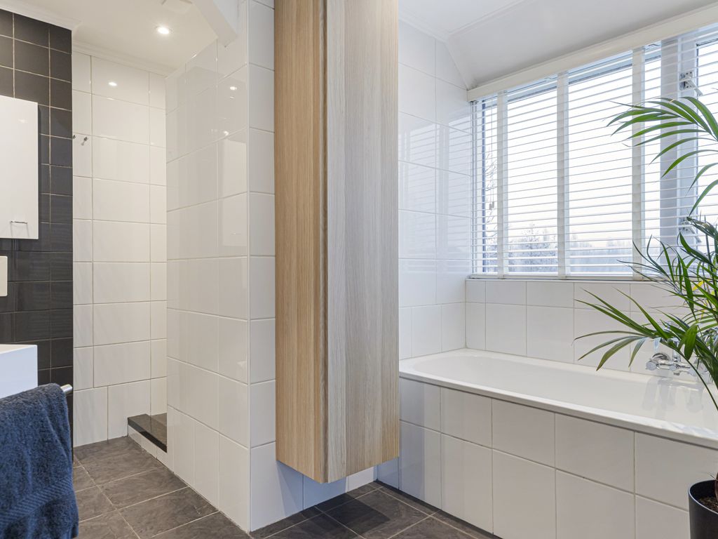 Van Teylingenweg 179, KAMERIK