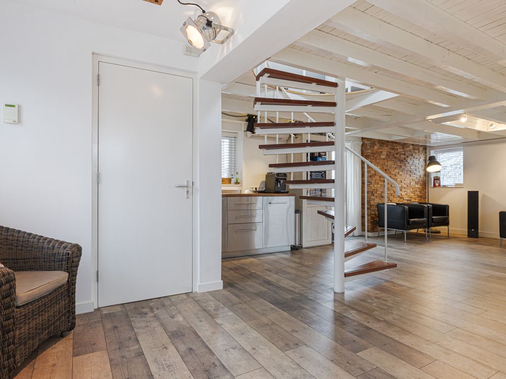 Van Teylingenweg 179, KAMERIK