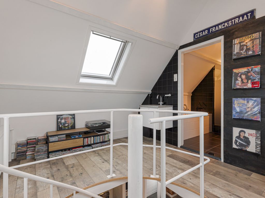 Van Teylingenweg 179, KAMERIK