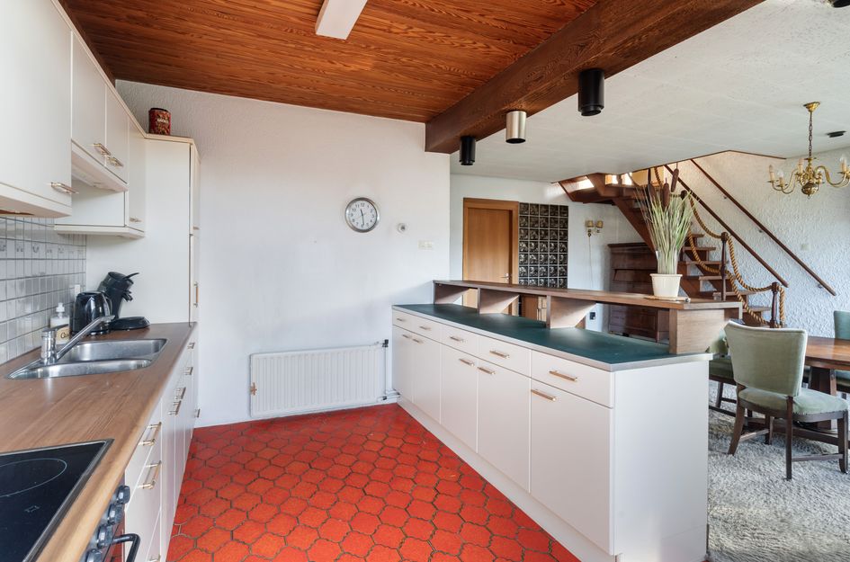 V.d. Duijn van Maasdamlaan 4