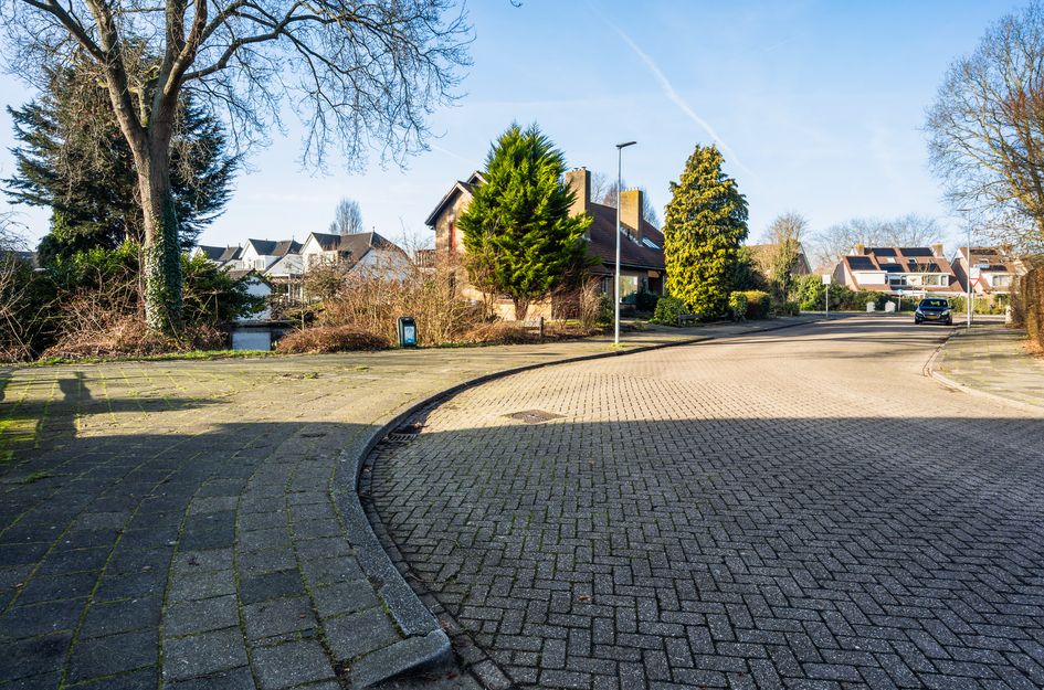 V.d. Duijn van Maasdamlaan 4