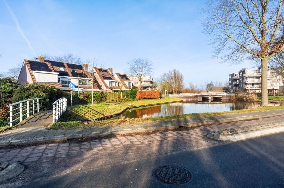 V.d. Duijn van Maasdamlaan 4