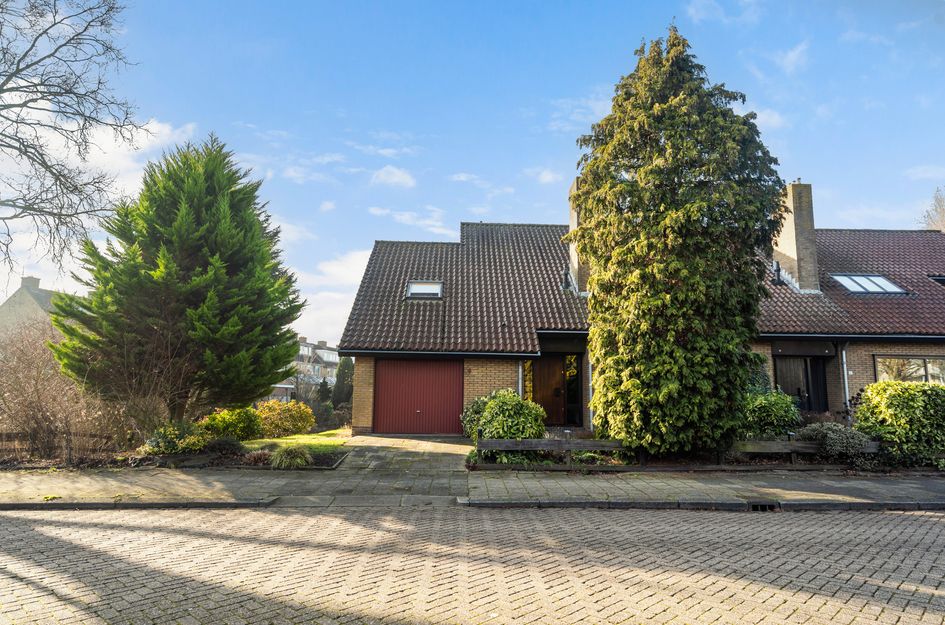 V.d. Duijn van Maasdamlaan 4