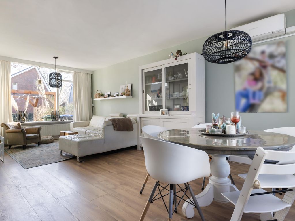 Prins Bernhardstraat 20, WAARDER