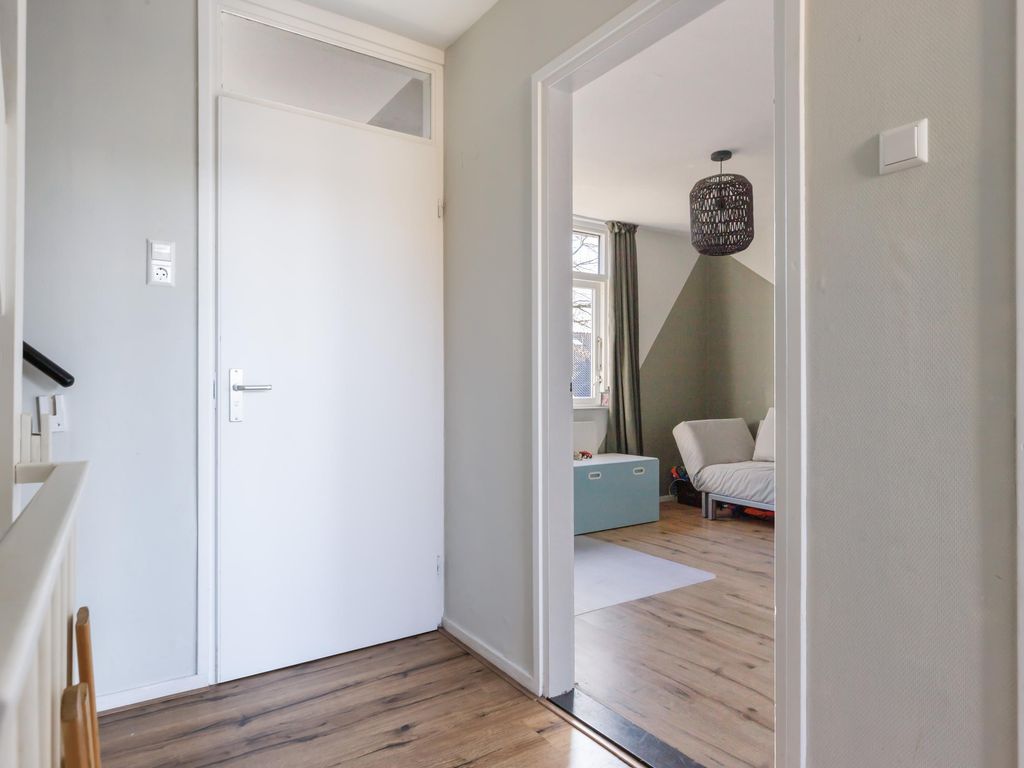 Prins Bernhardstraat 20, WAARDER