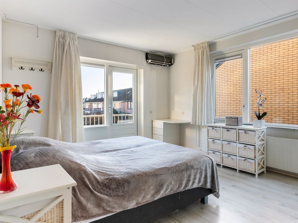 Veerlaan 14, HAASTRECHT