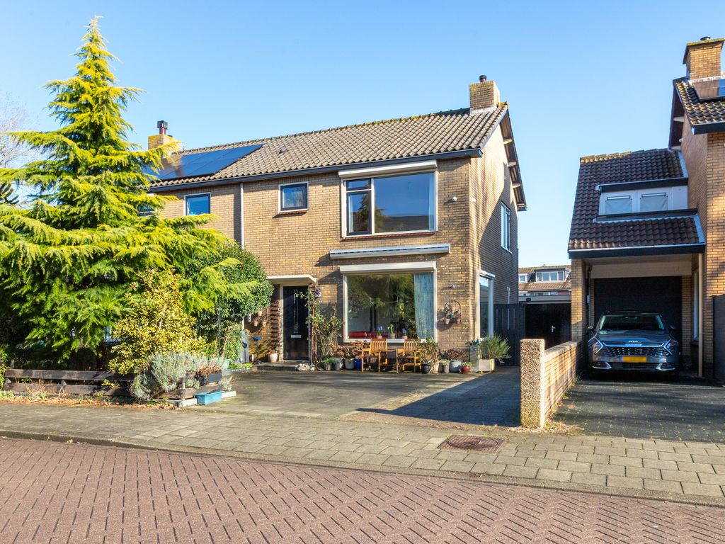 Veerlaan 14, HAASTRECHT