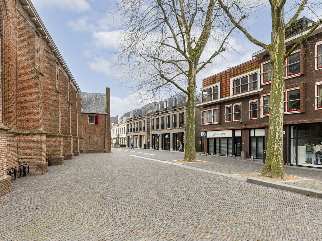 Kerkplein 13, WOERDEN