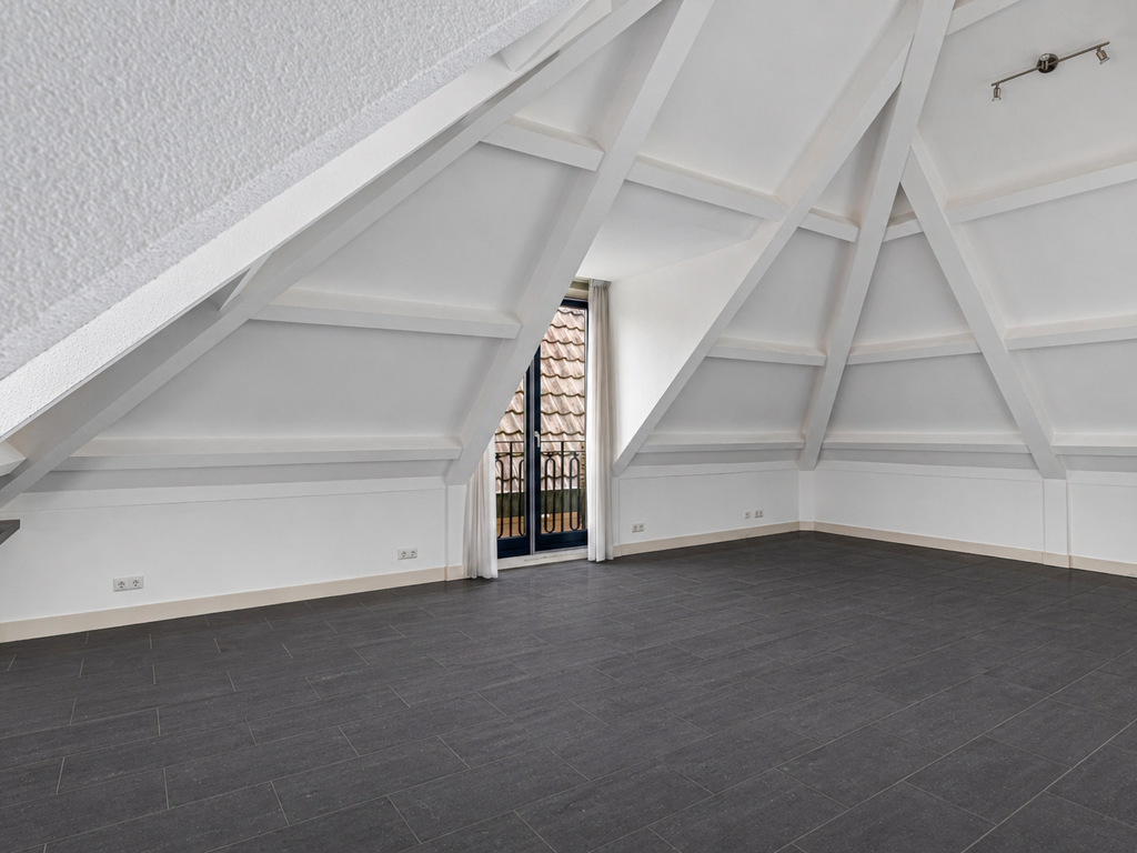 Kerkplein 13, WOERDEN