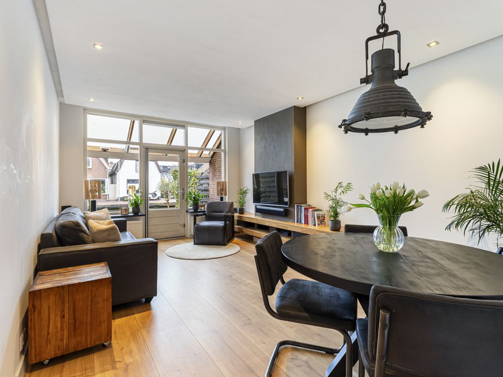 Leidsestraatweg 117, WOERDEN