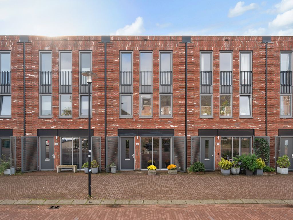 Defensie-eiland 109, WOERDEN