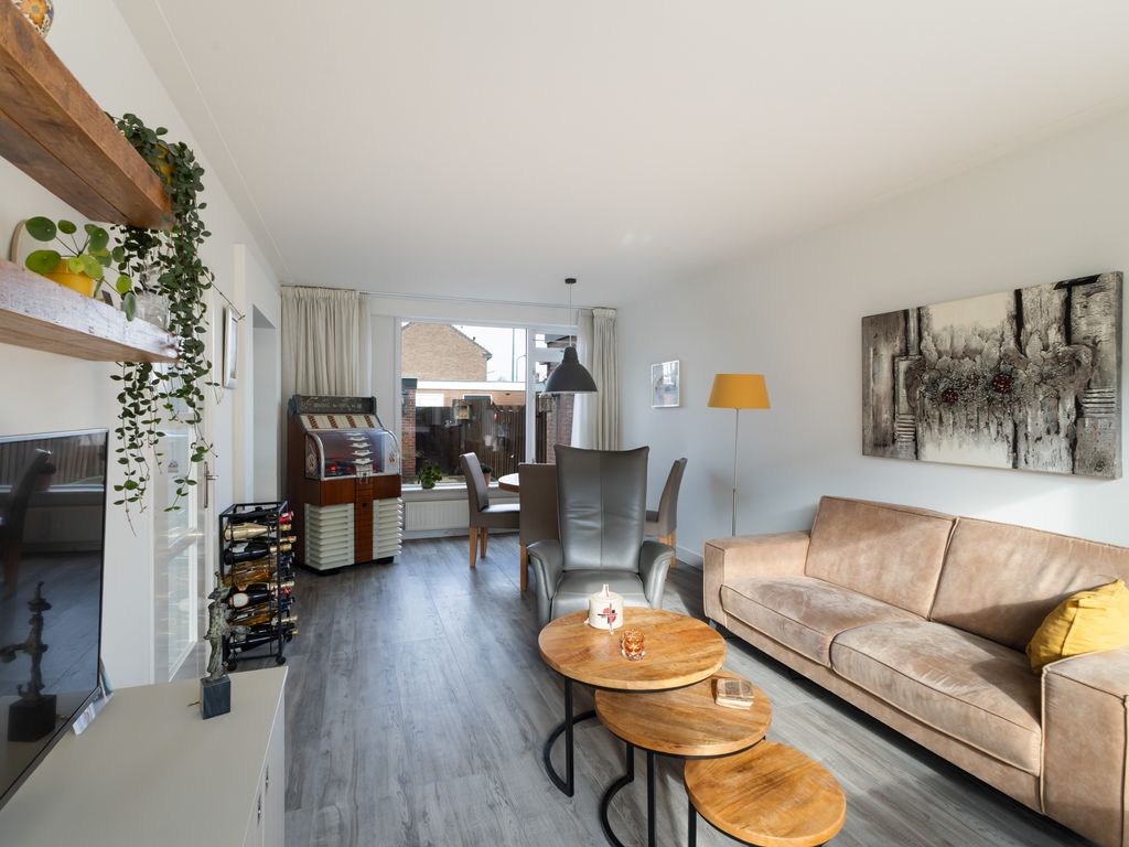 Narcisstraat 10, WOERDEN