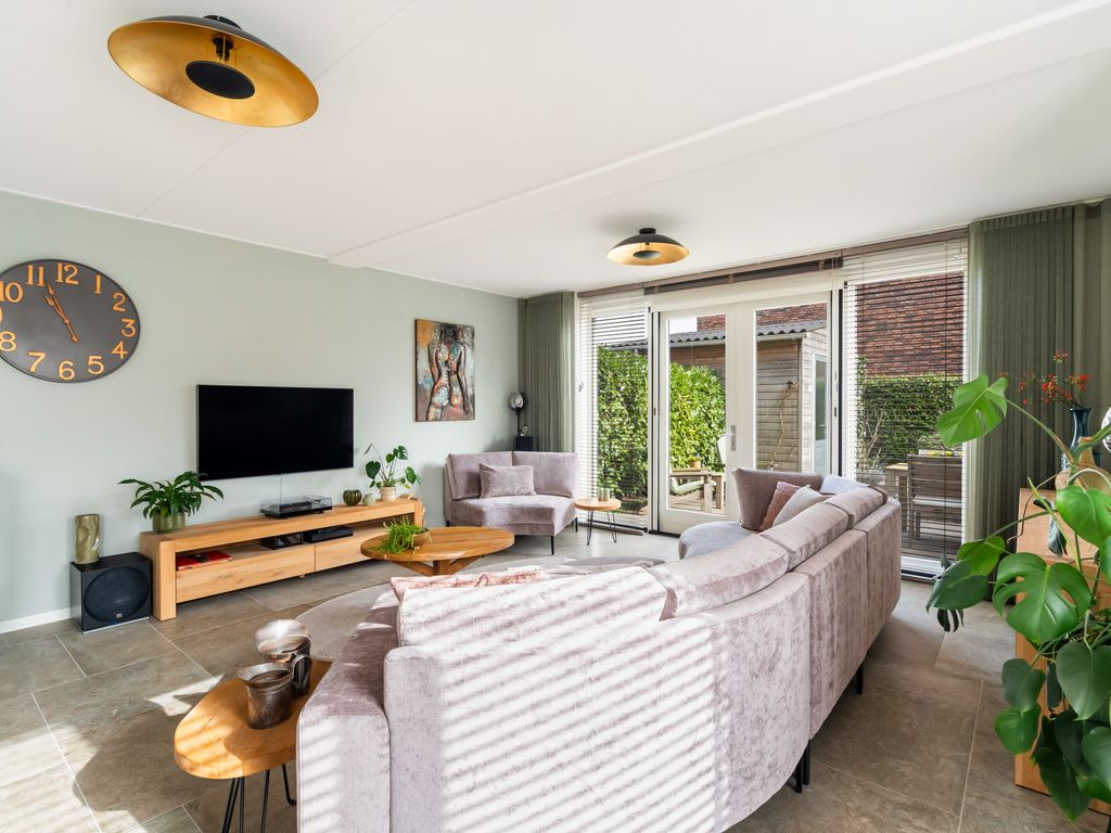 Pieter Lieftinckstraat 15, WOERDEN