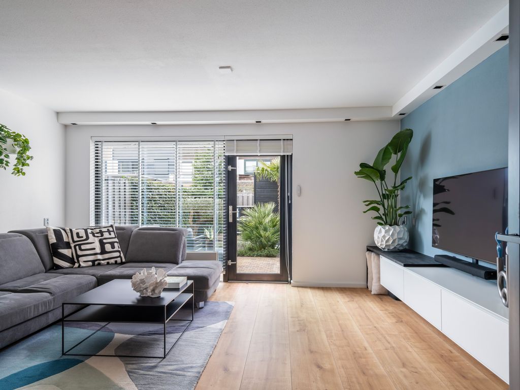 Guldendreef 11, WOERDEN