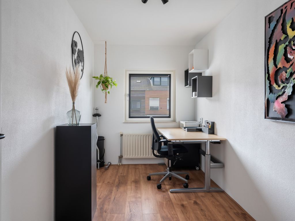 Guldendreef 11, WOERDEN