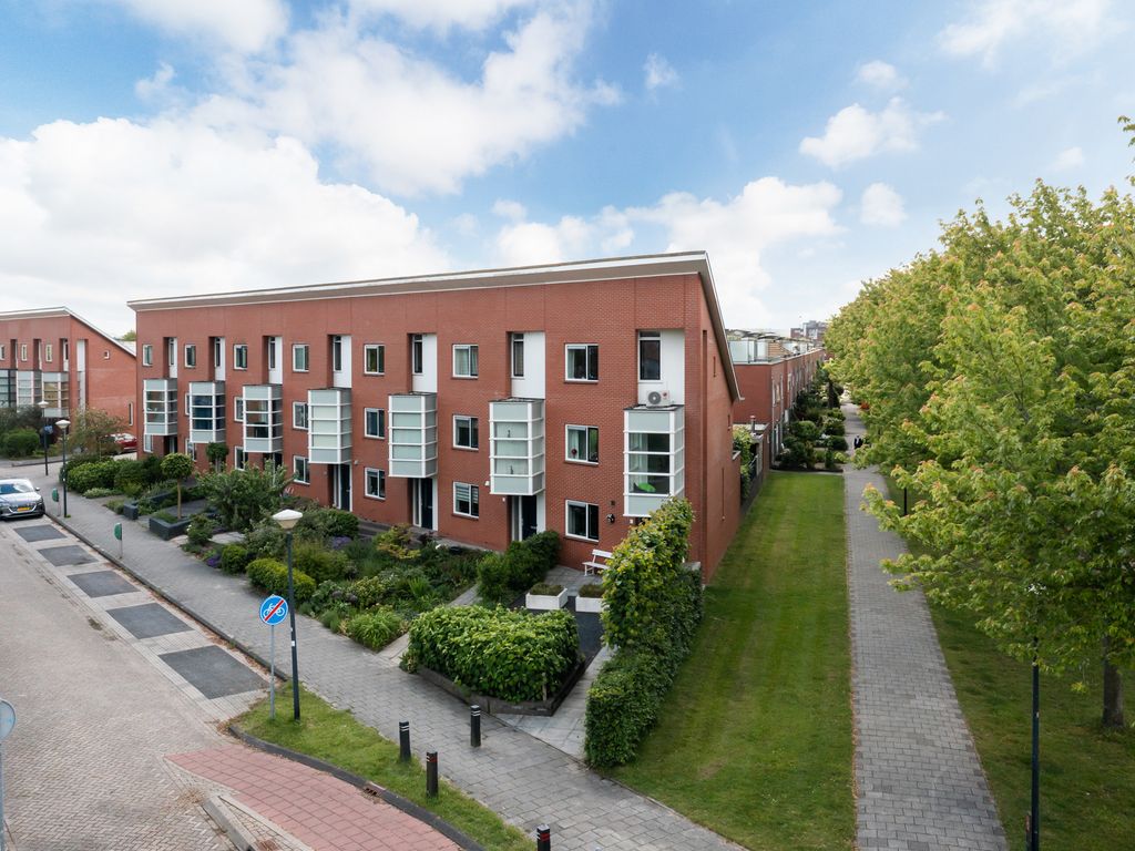 Harzstraat 2, WOERDEN