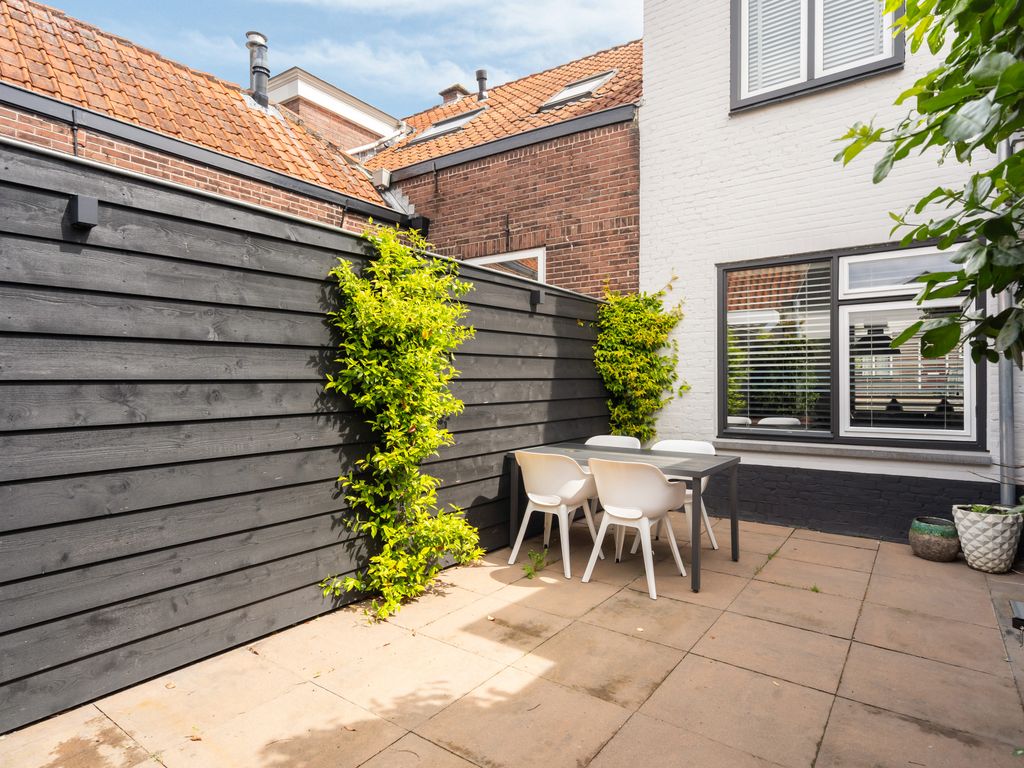 Lange Burchwal 23, OUDEWATER