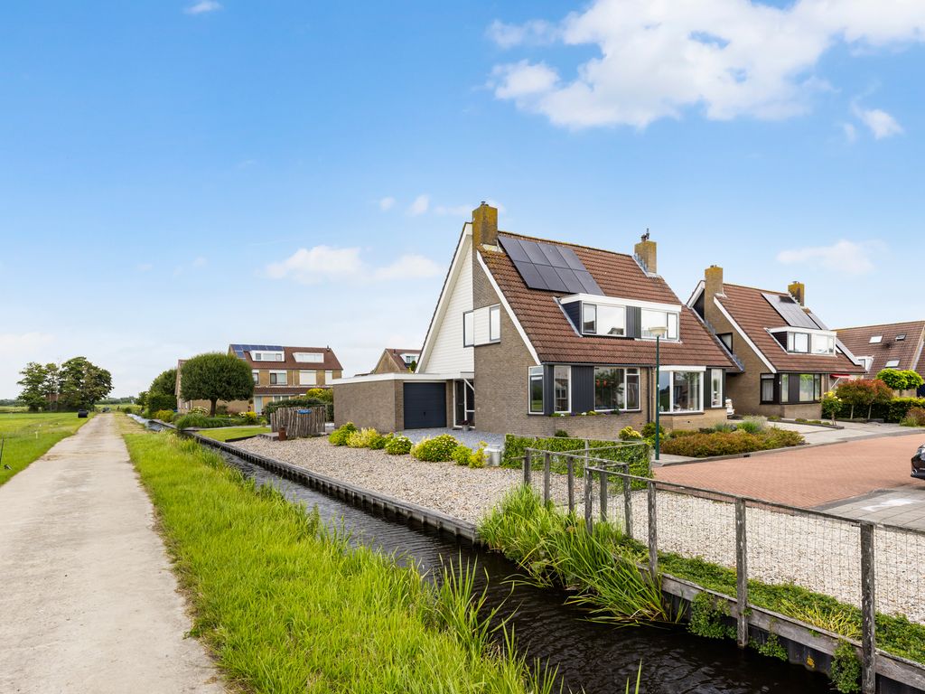 Lijsterbeslaan 7, ZEGVELD