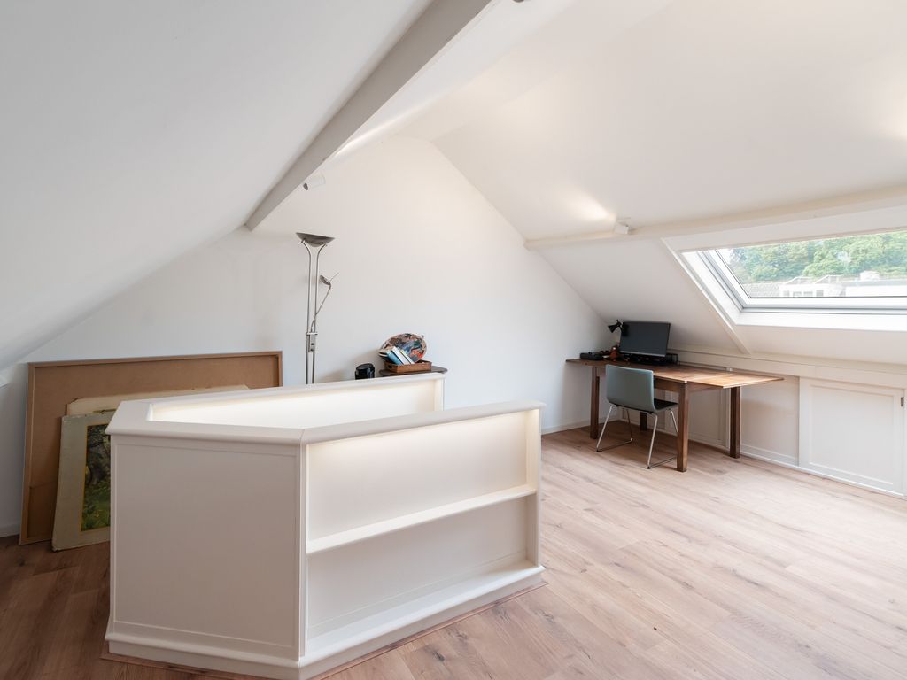 Dahliastraat 10, WOERDEN