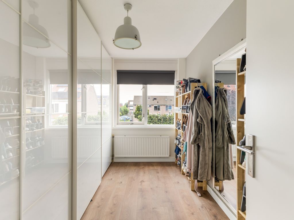 Vaartuigenlaan 28, Woerden