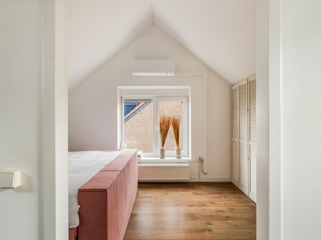 Vaartuigenlaan 28, Woerden