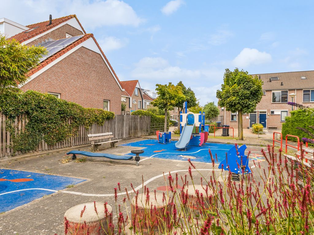 Vaartuigenlaan 28, Woerden