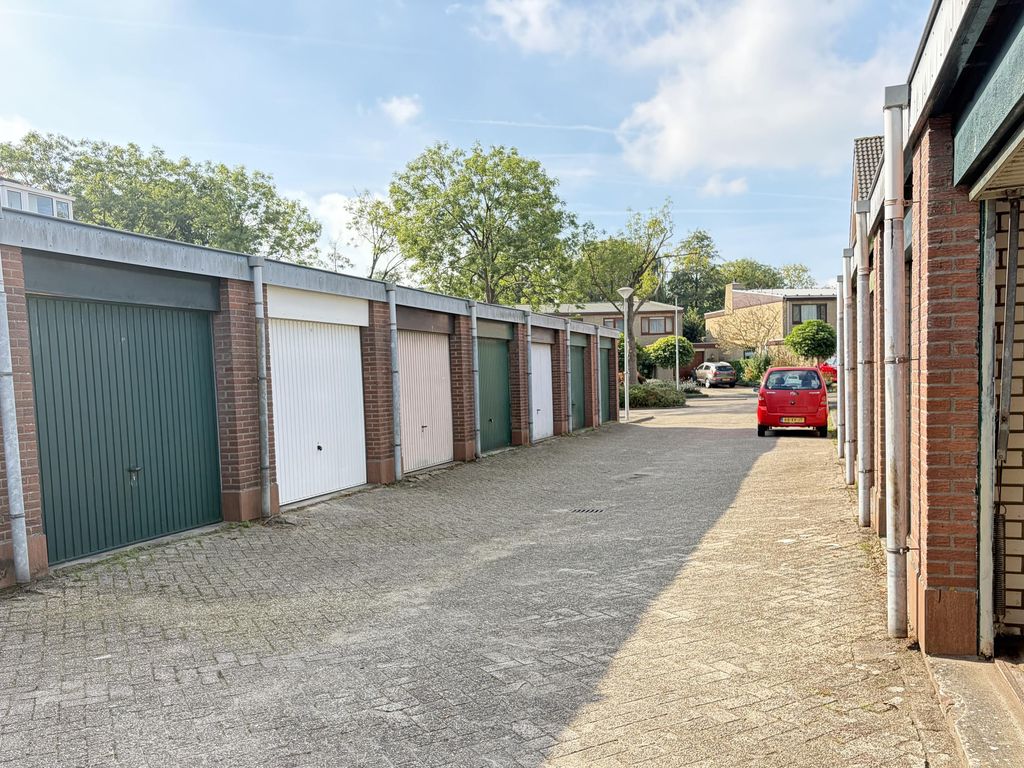 Essenlaan 112 , WOERDEN