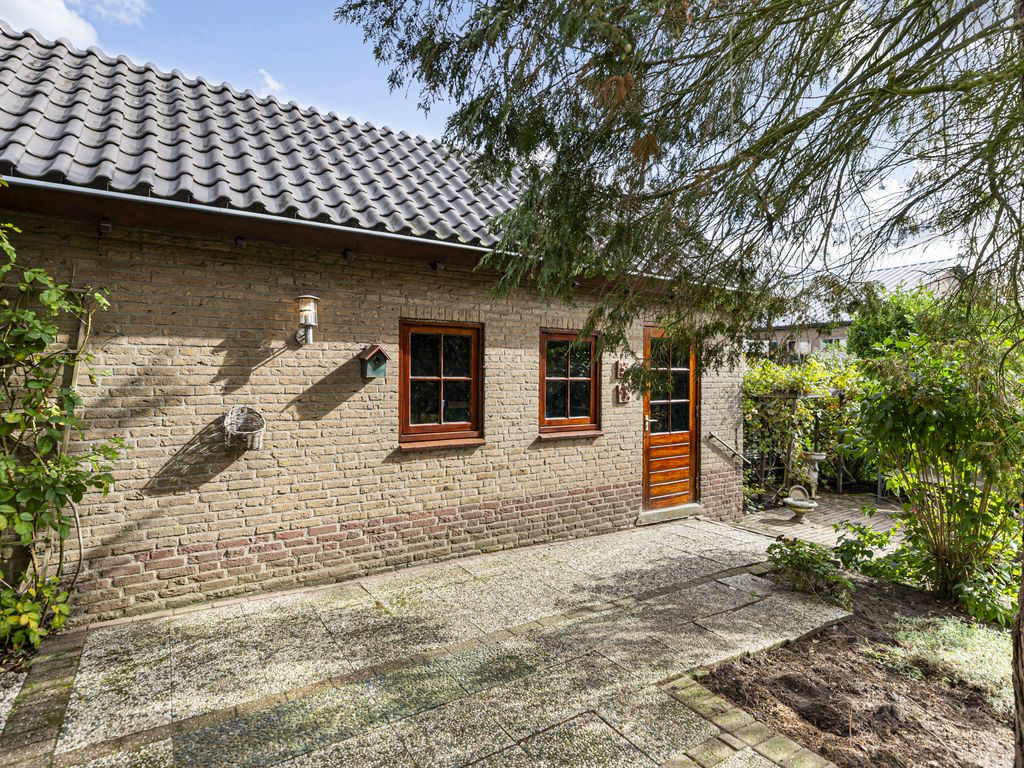 Waardsedijk 19, WOERDEN