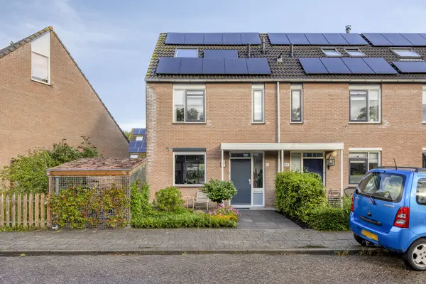 De Koop 83, Hoogland
