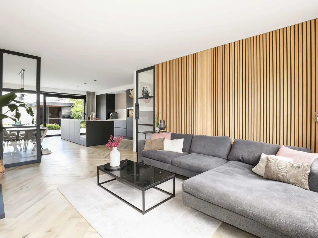 Breeland 61, HOOGLAND