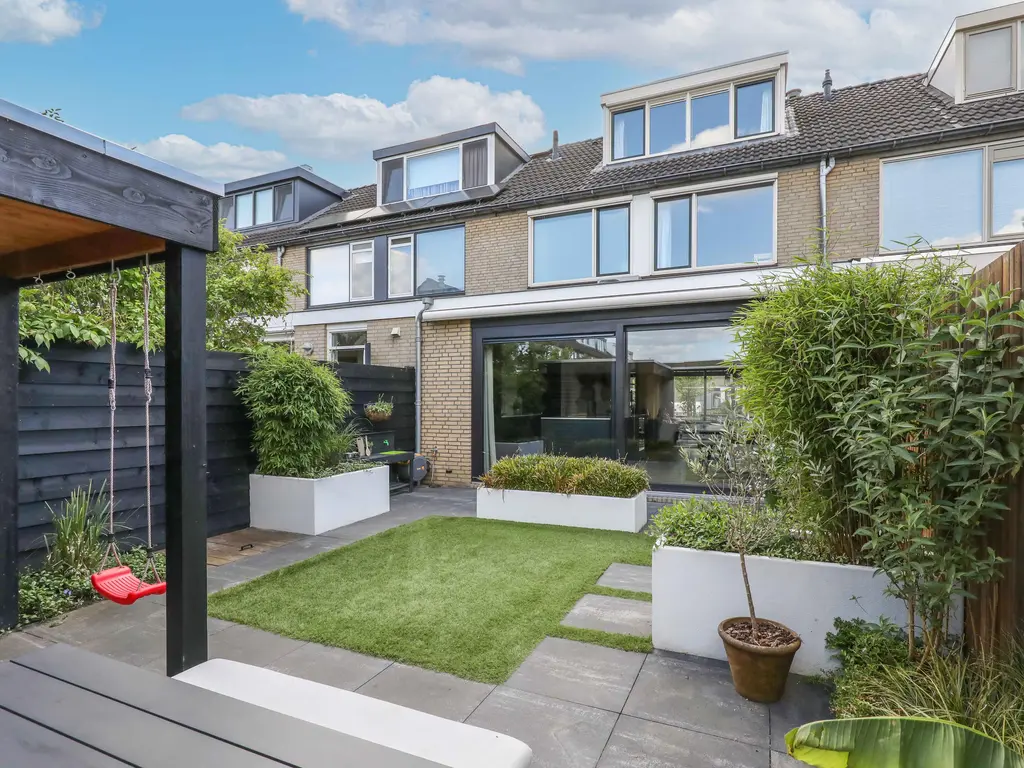 Breeland 61, HOOGLAND