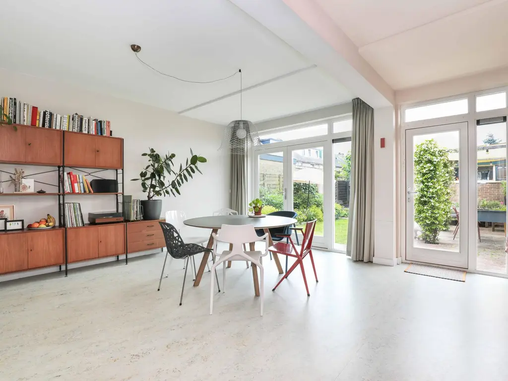 Oude Kerklaan 34, HOOGLAND