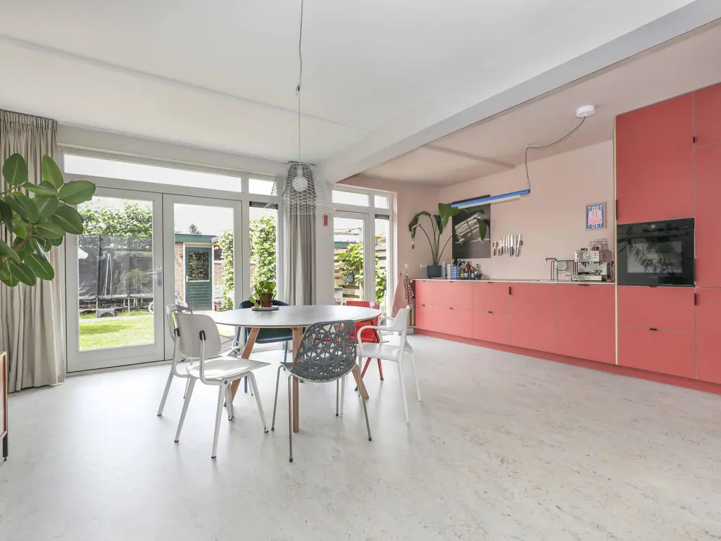 Oude Kerklaan 34, HOOGLAND