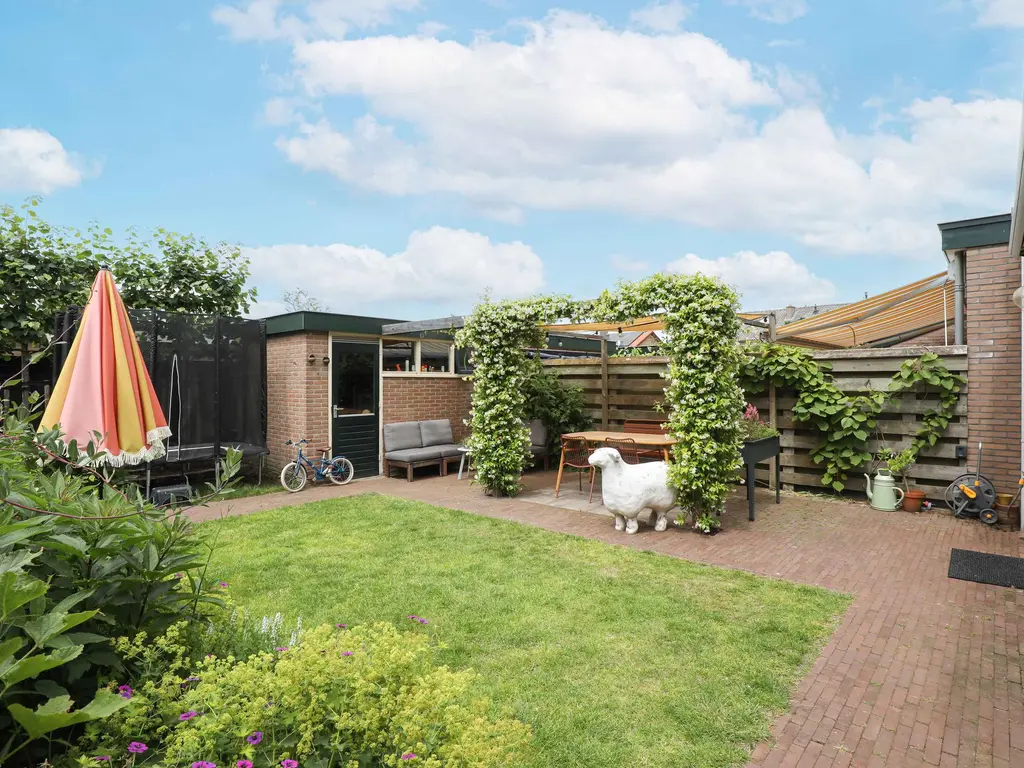 Oude Kerklaan 34, HOOGLAND