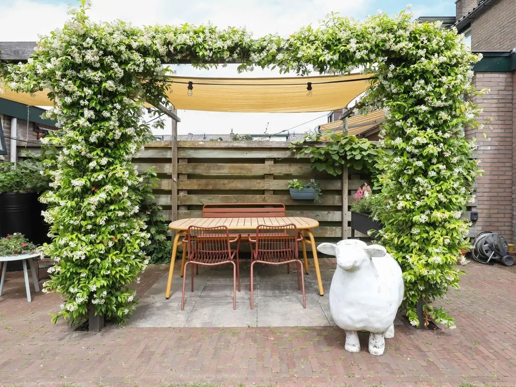 Oude Kerklaan 34, HOOGLAND
