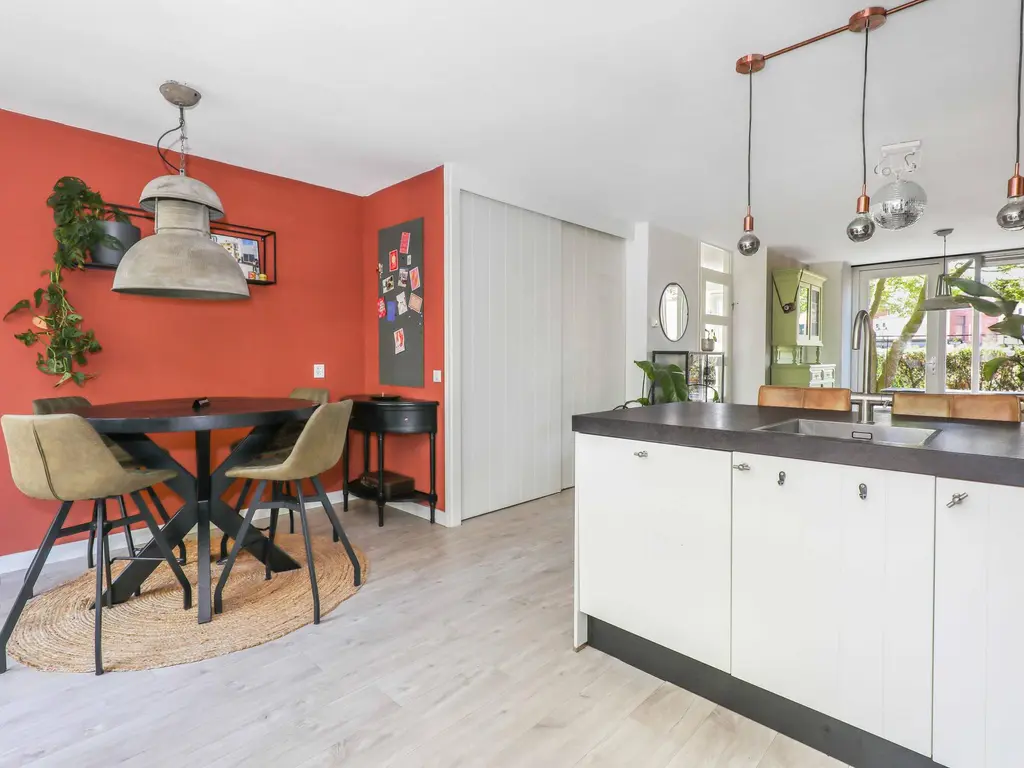 Lage Geeren 24, HOOGLAND