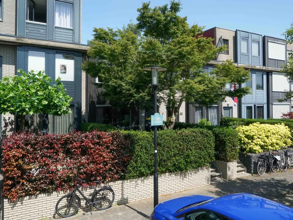 Lage Geeren 24, HOOGLAND